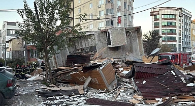 Gebze’de Korkunç Anlar: 6 Katlı Bina Bir Anda Yerle Bir Oldu!