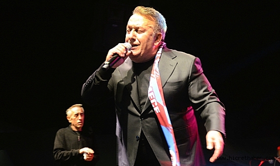 İsmail Türüt'ten Küçükçekmece Belediye Başkanı Kemal Çebi'ye Övgü