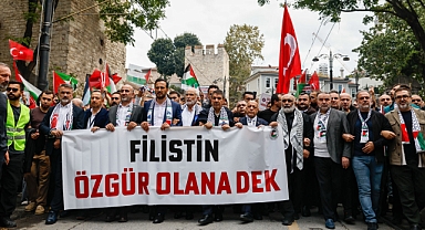 İstanbul’da Tarihi Gazze Yürüyüşü: Yüz Binler “Özgür Filistin” İçin Meydanlardaydı