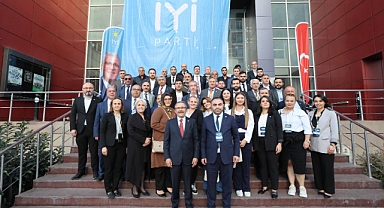 İYİ Parti Küçükçekmece'de Rasim Yıldırım Güven Tazeledi 