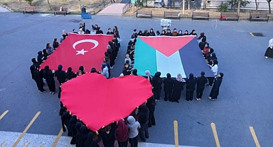 TOKİ Güneşparkevleri Kız Anadolu İmam Hatip Lisesi'nden Filistin'e Destek: