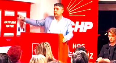 CHP 'de Kılıçdaroğlu Krizi! Fotoğrafa Yapıştırılan Etiket Ortalığı Karıştırdı