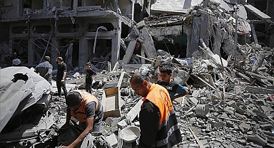 Enkaz Altındaki Cenazeler Sayısı 582’ye Ulaştı