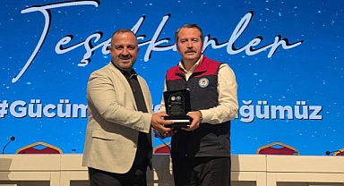 İstikrarın Adı, Başarının Markası:Eğitim-Bir-Sen İstanbul 5 Nolu Şube Türkiye Şampiyonu!