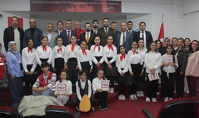 Küçükçekmece'de Kızılay Haftası Coşkusu: Fevzi Çakmak Ortaokulu'nda Anlamlı Program