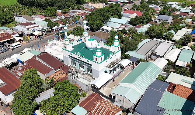 Sadakataşı Vietnam'da cami ve okul açılışı gerçekleştirdi 