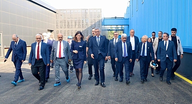 Sağlık Bakanı Memişoğlu, Atabay’ın yerli ve milli ilaç üretimiyle ilgili bilgi aldı