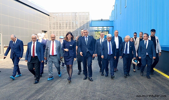 Sağlık Bakanı Memişoğlu, Atabay’ın yerli ve milli ilaç üretimiyle ilgili bilgi aldı