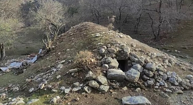 Gömek Yaylası'nda Tarihi Keşif: Mihrap, Akustik Küpler ve Gizemli Mezar 