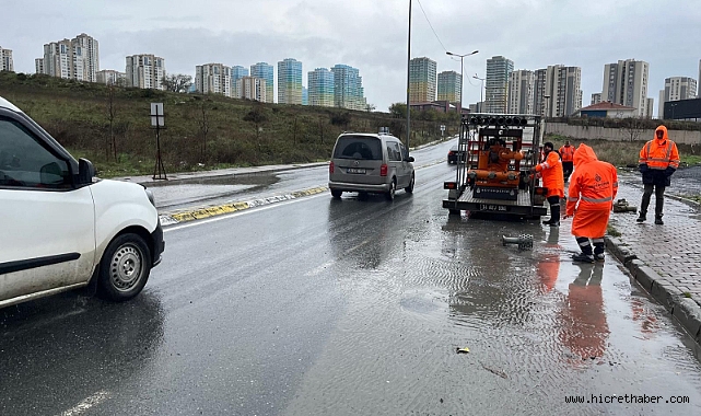 İstanbul'da Kuvvetli Yağış: Metrekareye 67 Kg Su Düştü 