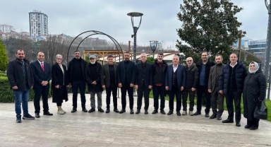 AK Parti Esenler İlçe Teşkilatı Gazetecilerle Kahvaltıda Buluştu 