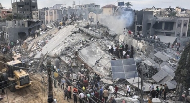 İki Yıllık Saldırıların Ardından Yeni Bombardıman: Gazze Nefes Alamıyor
