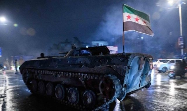 Suriye Ordusu Deyr Hafir’de Operasyona Başladı: YPG/SDG Fırat’ın Doğusuna Çekiliyor