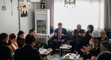 BAKAN TUNÇ’TAN ACILI AİLEYE TAZİYE ZİYARETİ: “BU DAVANIN SONUNA KADAR TAKİPÇİSİYİZ”