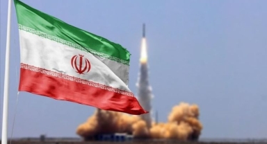 İran’dan üçüncü tur görüşmeler öncesi nükleer silah açıklaması