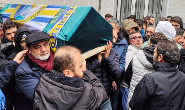 Küçükçekmece Sinopspor Camiası Yasta Genç Yaşta Kansere Yenilen Sertan Yalçın Son Yolculuğuna Uğurlandı