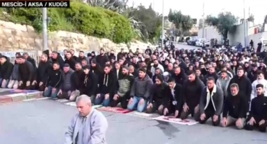 59 Yıl Sonra Bir İlk: Mescid-i Aksa’da Bayram Namazına Yasak ve Müdahale