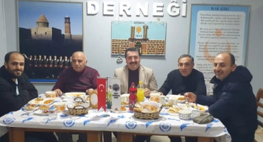 ERZURUMLULARDAN ÖRNEK İFTAR PROGRAMI 