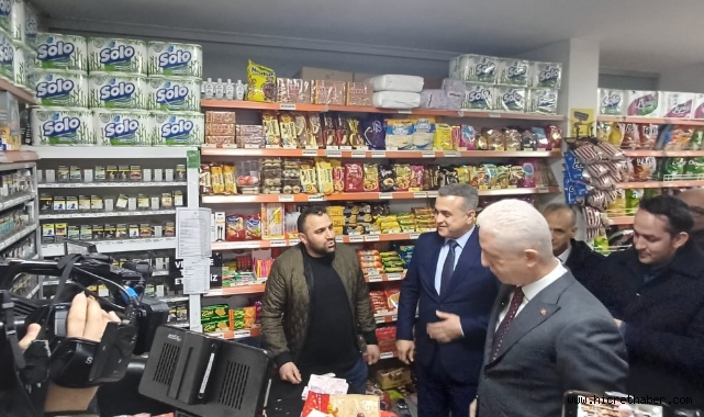 Küçükçekmece’de Zimem Defteri Geleneği Yaşatılıyor: Yüzlerce Ailenin Borcu Kapatıldı