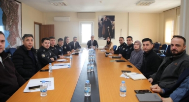 İlçe Emniyet Asayiş Toplantısı Kaymakam Mustafa Anteplioğlu Başkanlığında Gerçekleştirildi