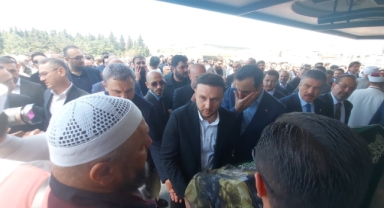 AK Parti Küçükçekmece İlçe Başkanı Emin Kaan Kaya'nın Annesi Fatma Kaya Dualarla Defnedildi