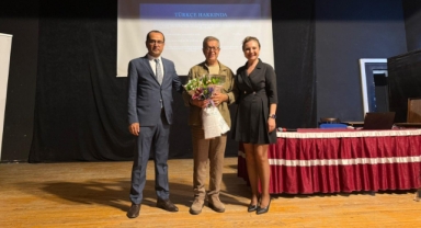 Bornova Anadolu Lisesi'nde 