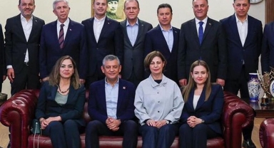 CHP’de Bildiri Krizi İddiası: Ahmet Akın’ın Ortak Metne İmza Atmadığı Öne Sürüldü