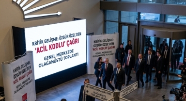 CHP’de Kritik Gelişme: Özgür Özel’den “Acil Kodlu” Çağrı, Genel Merkezde Olağanüstü Toplantı 