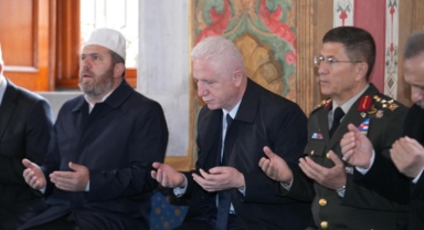 Fatih Sultan Mehmet Han Kabri Başında Dualarla Anıldı: İstanbul’da Vefa Programı Düzenlendi 