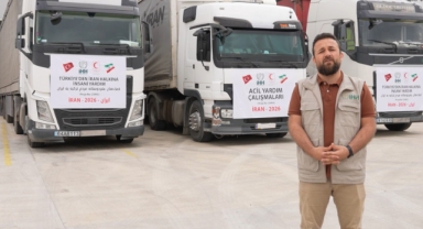 İHH’dan İran’a insani yardım: 7 tır uğurlandı