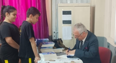Milli Mücadele Ruhu Tire'de Şahlandı: Yazar Levent Ertekin Öğrencilerle Buluştu