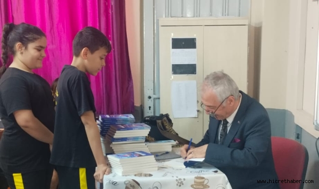 Milli Mücadele Ruhu Tire'de Şahlandı: Yazar Levent Ertekin Öğrencilerle Buluştu