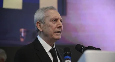 Aziz Yıldırım Ankara'dan Mesaj Verdi: “Fenerbahçe Yeniden Yükseliş Dönemine Girecek”