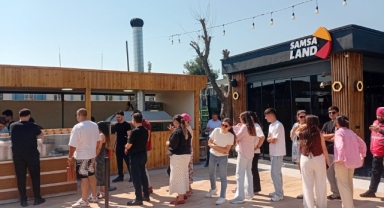 KÜÇÜKÇEKMECE GÖL KENARINDA YENİ LEZZET VE HUZUR ADRESİ: SAMSA LAND KAPILARINI AÇTI 