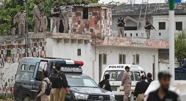 Pakistan'da Güvenlik Karargâhına Silahlı Saldırı: 3 Güvenlik Görevlisi Hayatını Kaybetti