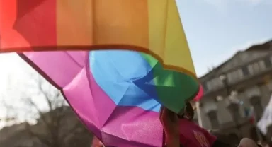 Rusya’da LGBT Faaliyetleri Davası: Sanıklara 2 ila 7 Yıl Hapis Cezası