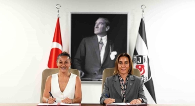 Beşiktaş Kadın Futbol Takımı'nda Yeni Dönem: Teknik Direktörlük Görevine Didem Karagenç Getirildi