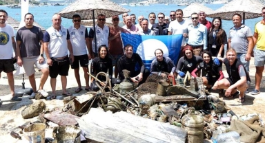 Bodrum Gümbet’te Şaşırtan Görüntü: Deniz Dibinden Ütü ve Drone Çıktı