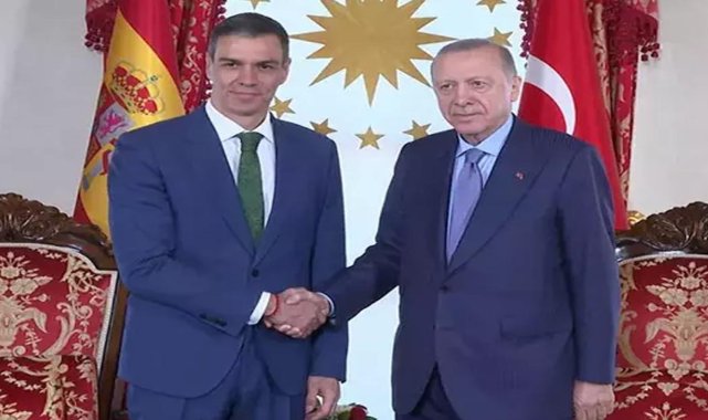 Cumhurbaşkanı Erdoğan, İspanya Başbakanı Pedro Sanchez ile Görüştü! Dünya Kupası Zaferi ve Gazze Mesajı Gündemdeydi
