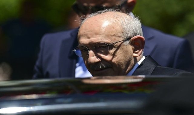 Kemal Kılıçdaroğlu'ndan Özgür Özel'in Yeni Parti Kararına Yorum Yok! Meclis Çıkışında Soruları Cevapsız Bıraktı