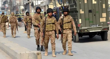 Pakistan'da Silahlı Saldırı: Hayber Pahtunhva'da 2 Polis Hayatını Kaybetti