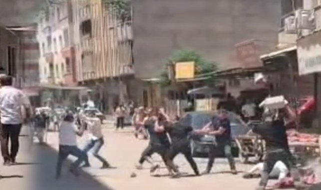 Şanlıurfa’da Sokak Ortasında Şiddet: Taş ve Sopalar Havada Uçuştu
