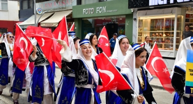 Terme'de Halk Oyunları Şenliği Coşkusu Başladı! Türkiye'nin Dört Bir Yanından Ekipler Buluştu