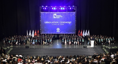 Türkiye Maarif Vakfı'na Bağlı Tiran New York Üniversitesi'nde Mezuniyet Coşkusu