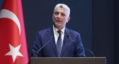 Türkiye Otomotivde Avrupa'nın Zirvesinde! Bakan Bolat: “Hafif Ticari Araç ve Otobüs Üretiminde Birinciyiz”