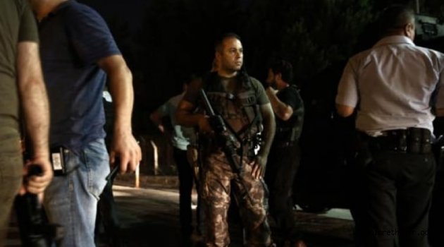 Askeri üsten çıkmak isteyen askerlere izin yok
