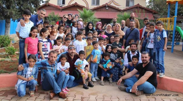 Fetih 1453, Anda Kardeşe Vefa Derneği ve Bir damla umut derneği Hatay'da Suriyeli sığınmacıları unutmuyor