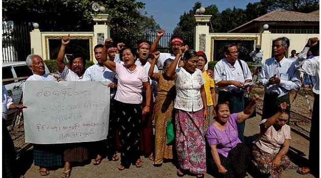 Myanmar’da siyasi tutuklular serbest bırakılıyor
