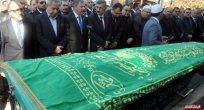 Bülent Arınç'ın ağabeyinin cenazesinde çarpıcı detay