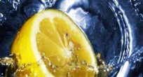 Limonu buzlukta dondurun! Buna çok şaşıracaksınız!